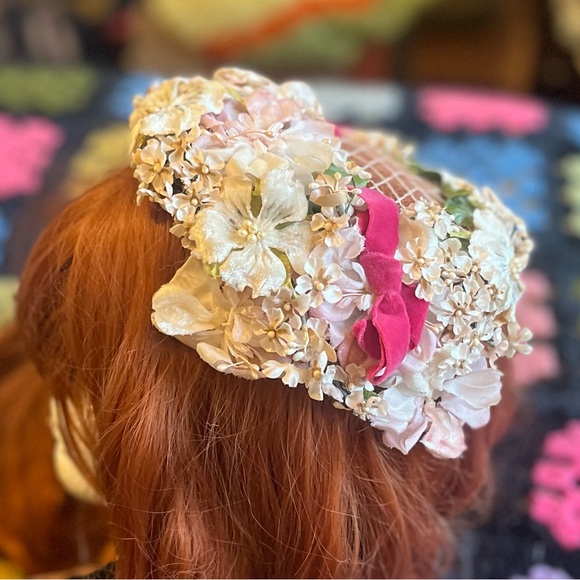 Gorgeous Vintage Hat - Picture 4 of 11